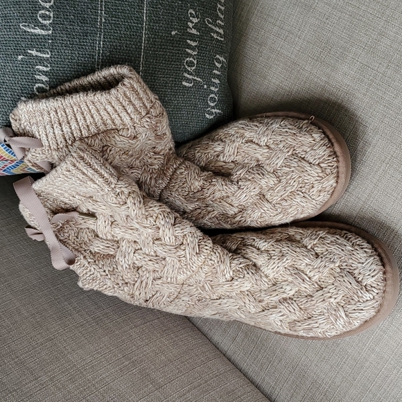 Ugg flash. $58 - Picture 2 of 13